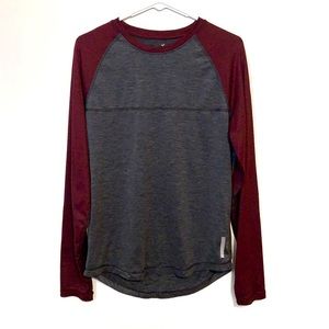 American Eagle Outfitters 360 Extreme Flex Shirt